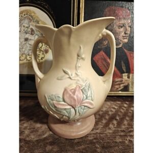 Vintage Hull Art Magnolia 2 Handled Vase #3 - 8 1/2 Tall Creamy To Pink